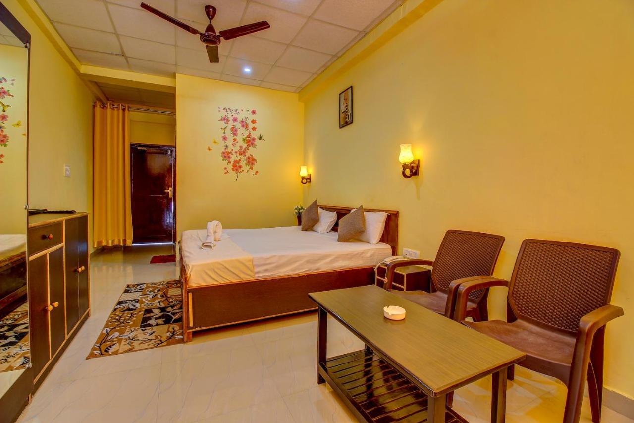 לנסדאון Hotel Himalayan View מראה חיצוני תמונה