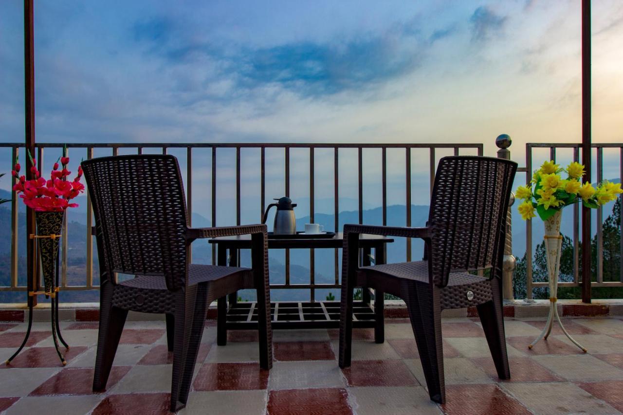 לנסדאון Hotel Himalayan View מראה חיצוני תמונה
