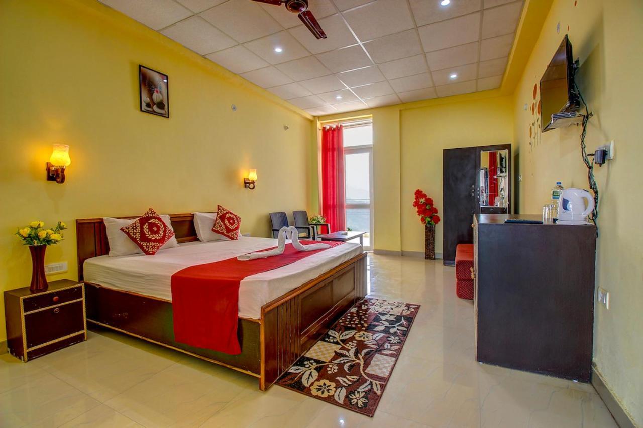 לנסדאון Hotel Himalayan View מראה חיצוני תמונה